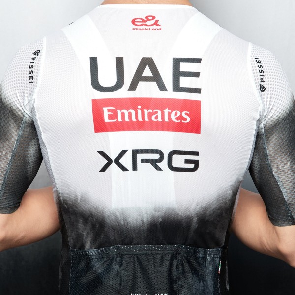 Bekleidung Herren UAE Team Emirates 2025 Magistrale Light Pissei trikot