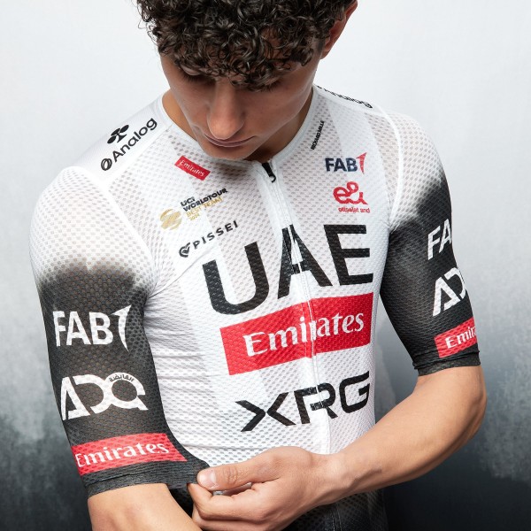 Bekleidung Herren UAE Team Emirates 2025 Magistrale Light Pissei trikot